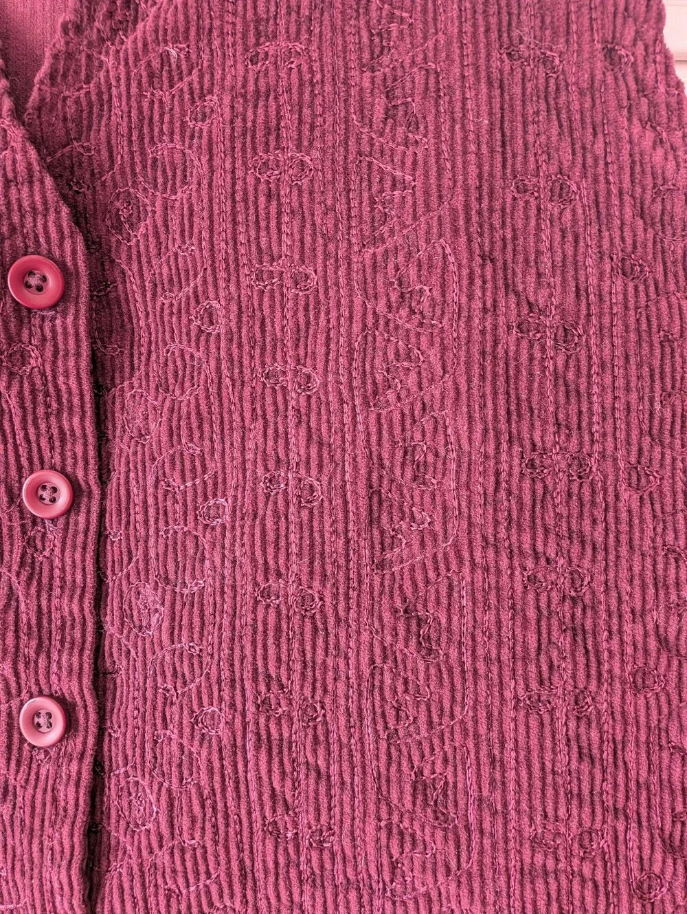 VINTAGE North Crest Vest - Picture 3 of 3